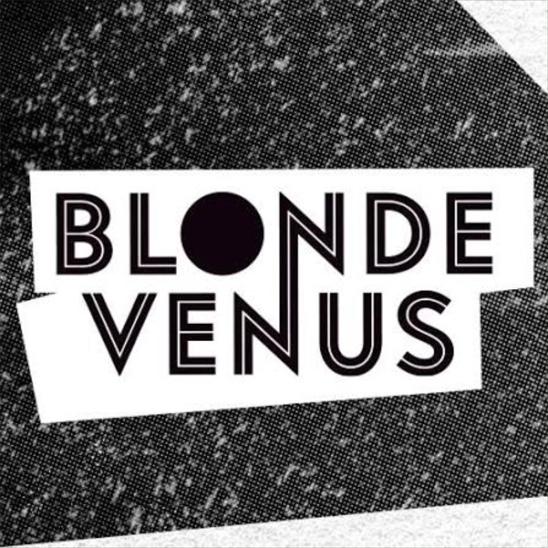Logo officiel de Blonde Venus à Bordeaux présentant une typographie rétro noire et blanche sur un fond à texture tramée. Partenaire événementiel de Dimanch'Huîtres pour des animations de bars à huîtres éphémères aux Bassins à Flot.